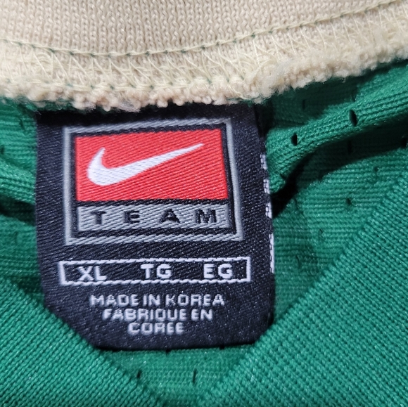 Lebron James Irish jersey - Picture 4 of 4